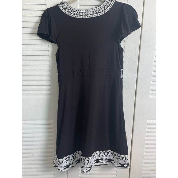 INC International Concepts Embroidered Black & Ivory Short Sleeve Dress Size P  - Picture 3 of 5